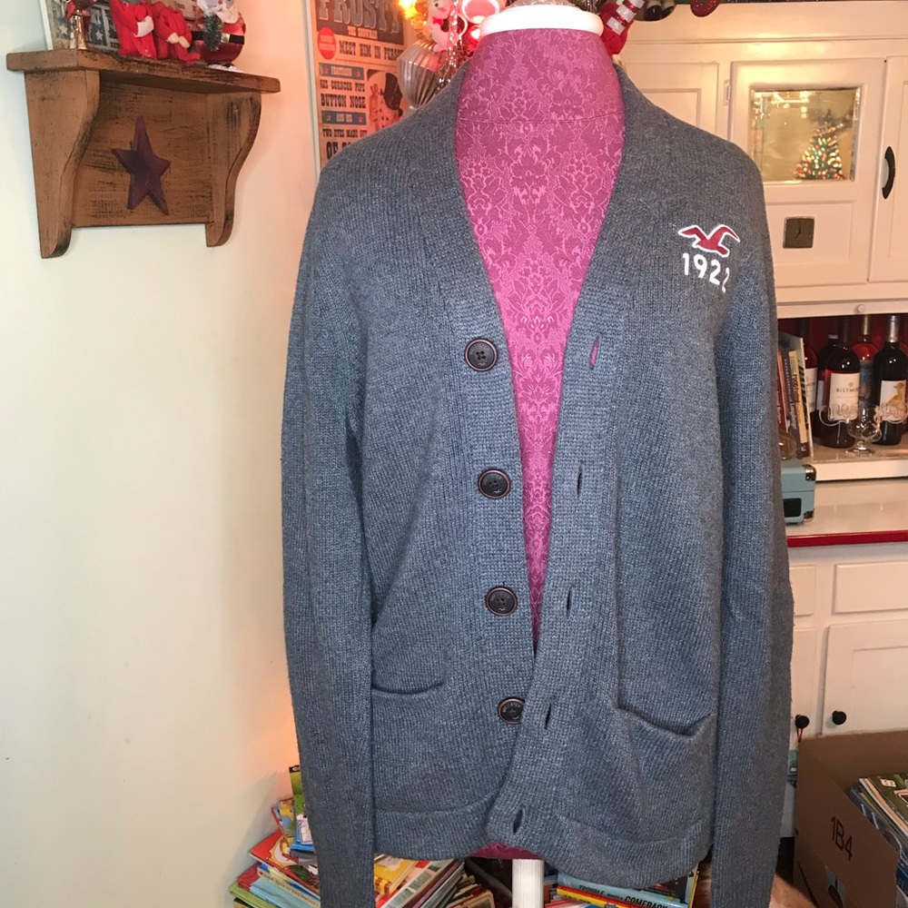 Hollister sweater